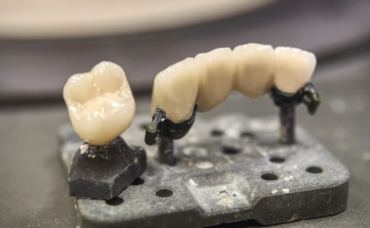 Biocompatible and Biomimetic Dentistry